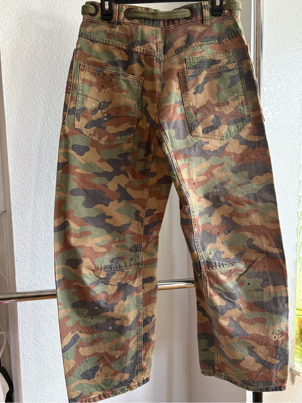 We The Free CAMO Moxie Printed Low Slung Barrel Jeans, NWOT - Picture 5 of 6